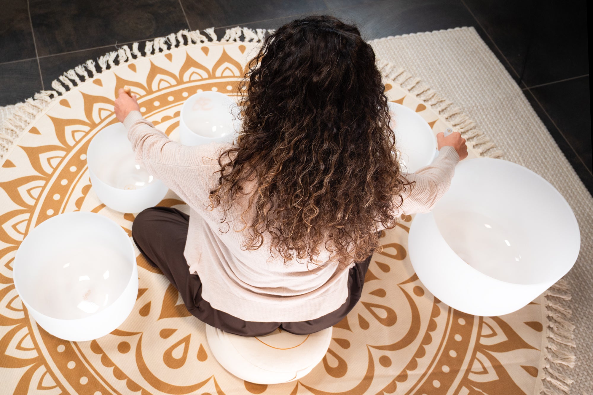 6 - piece Om Crystal Singing Bowl Set - 432 Hz White - Frosted Crystal Singing Bowl Set