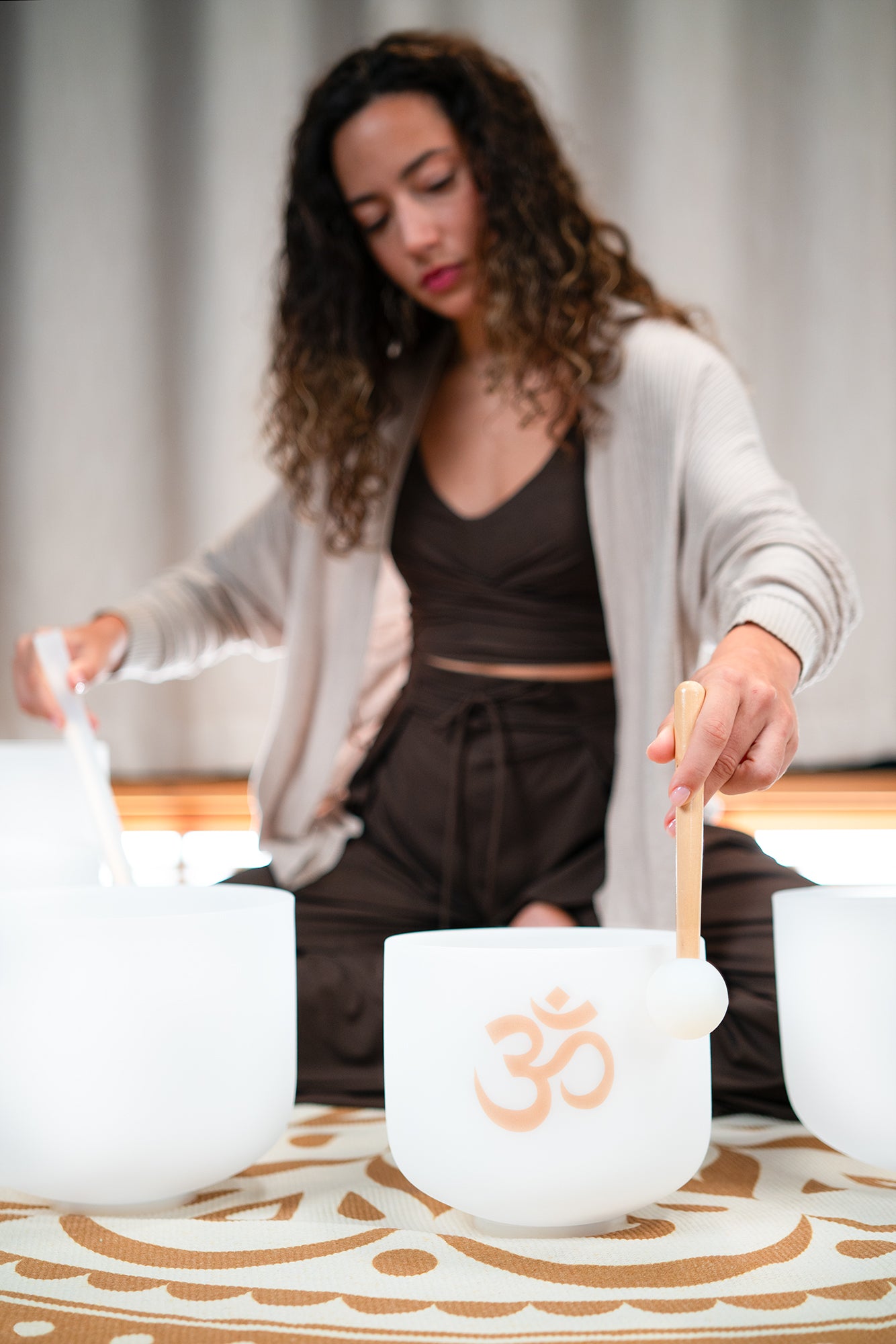 6 - piece Om Crystal Singing Bowl Set - 432 Hz White - Frosted Crystal Singing Bowl Set