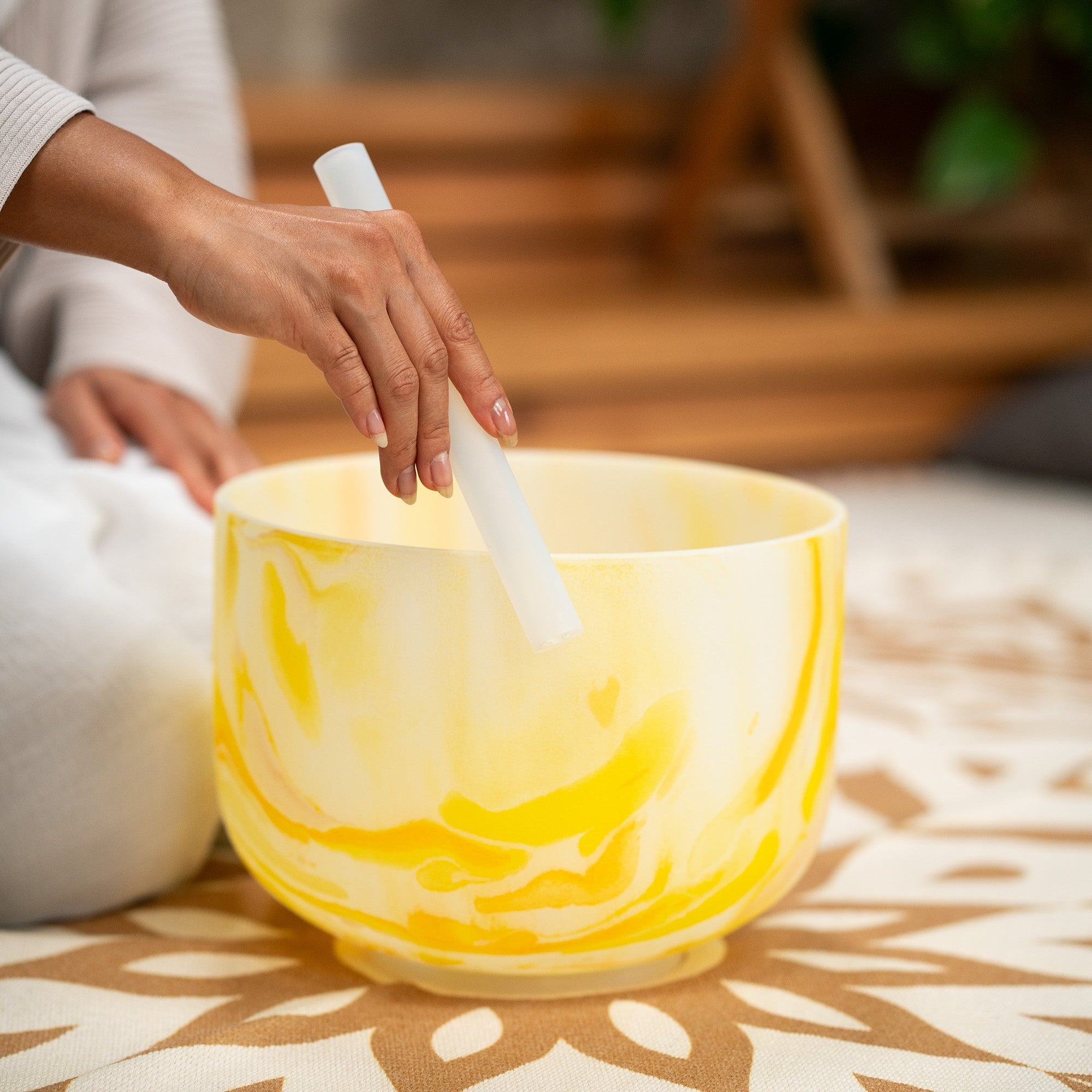 432 Hz 10" Yellow Marble Crystal Singing Bowl, Note E4 Solar Plexus