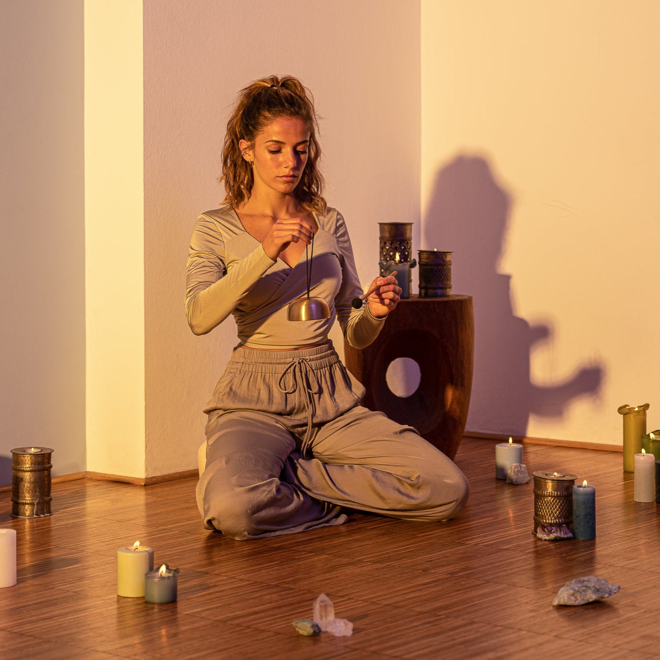 Cosmos Therapy Metal Singing Bowl and Bell 3.7" / 250g