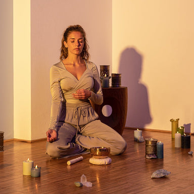 Special Engraved Singing Bowl 5.5" / 600g - Special Engraved Singing Bowl