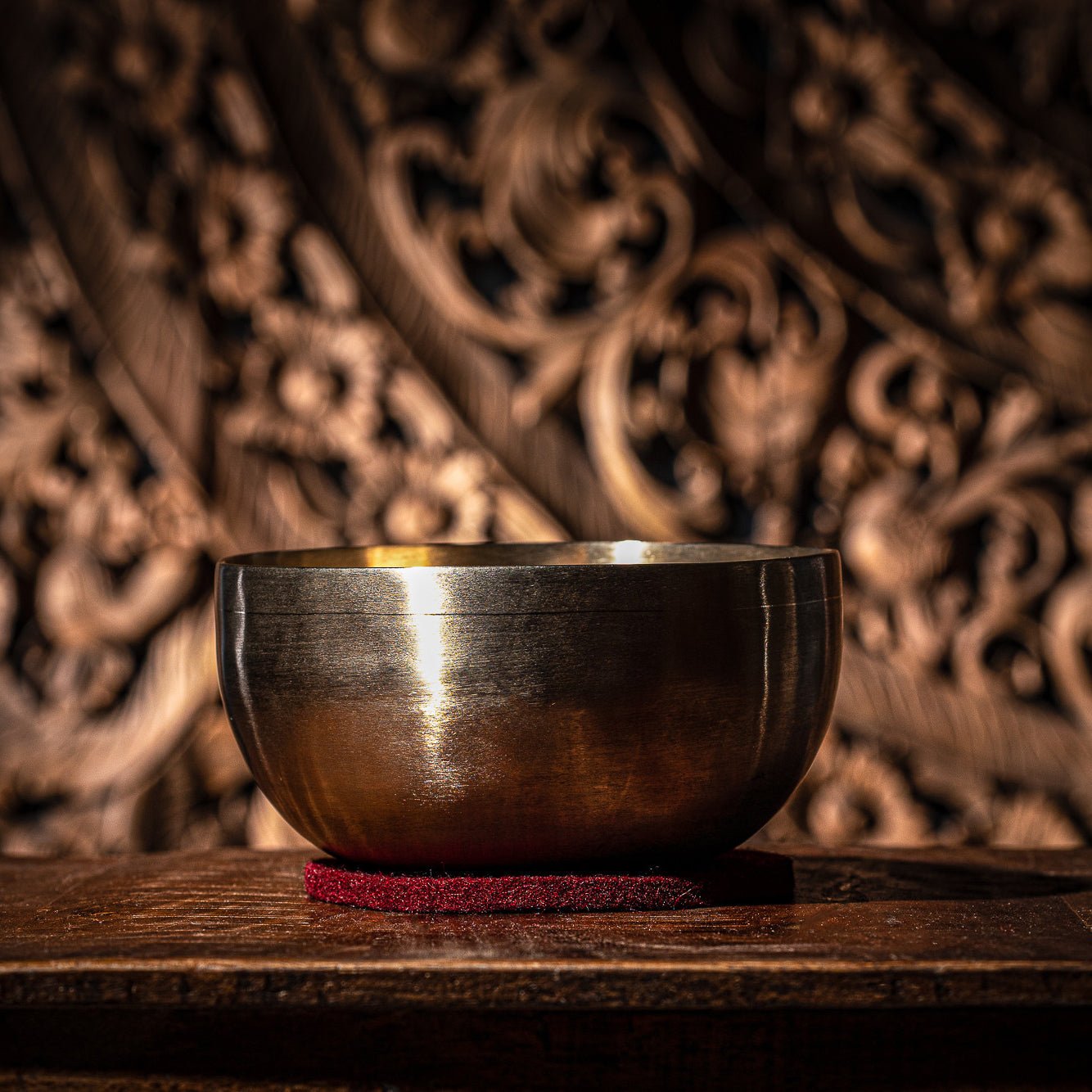 Universal Therapy Metal Singing Bowl 6.6″ / 750 g - Universal Singing Bowl