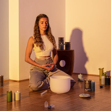 432 Hz 10" Crystal Singing Bowl Note G - Throat Chakra - Crystal Singing Bowls