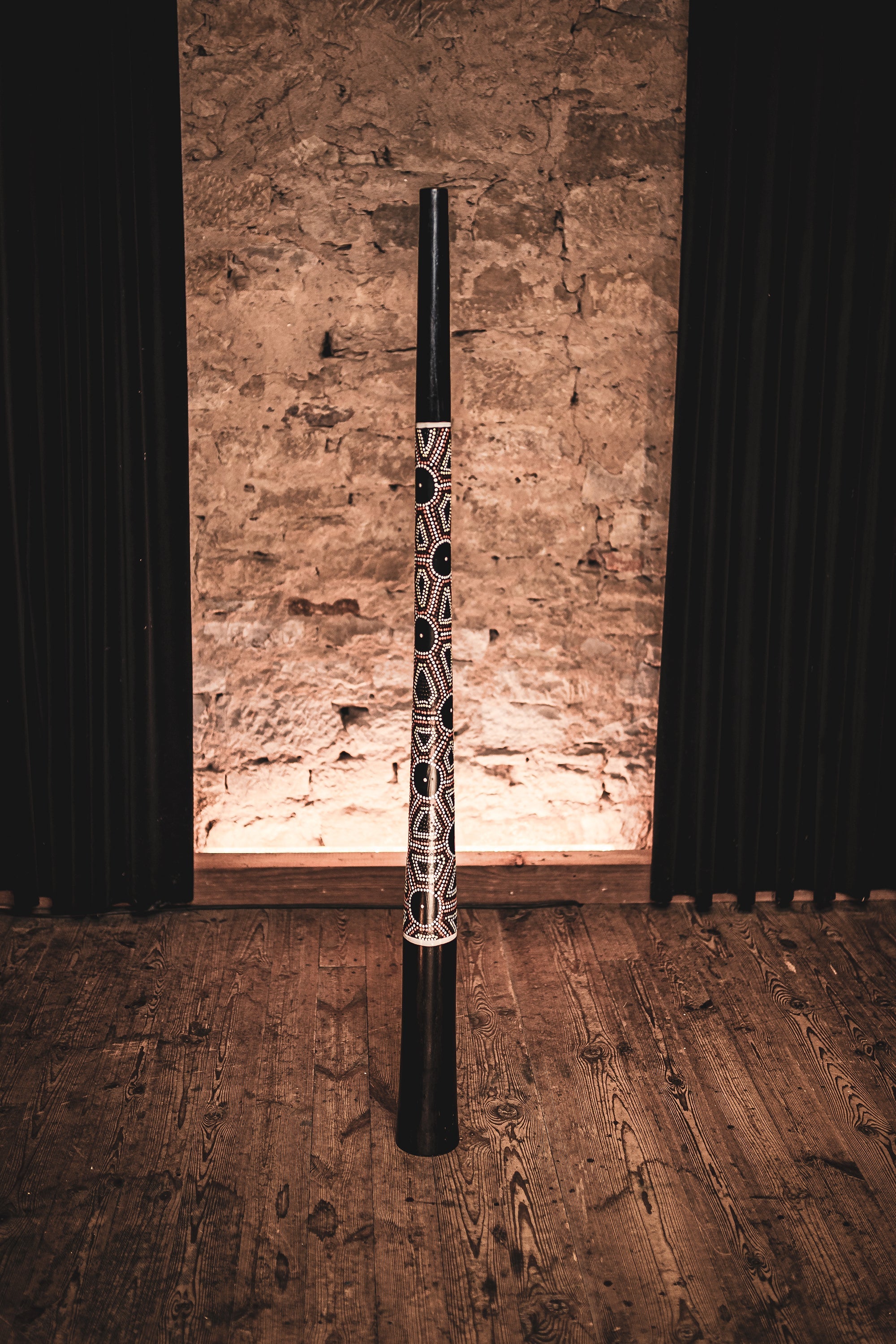 Dual Didgeridoo Dot-Painted E - Navel Chakra - Sliced Pro Didgeridoo