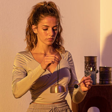 Cosmos Therapy Singing Bowl and Bell 3.7" / 250g - Cosmos Therapy Singing Bowl