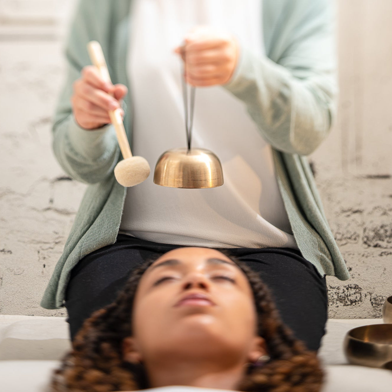 Cosmos Therapy Singing Bowl and Bell 3.7" / 250g - Cosmos Therapy Singing Bowl